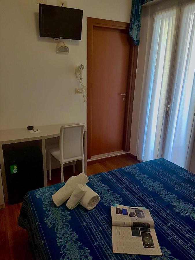 Hotel Arena Rimini Zewnętrze zdjęcie