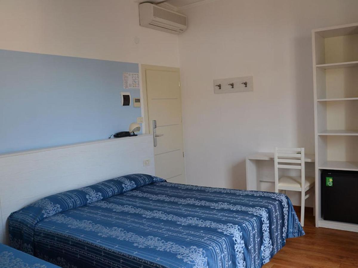 Hotel Arena Rimini Zewnętrze zdjęcie