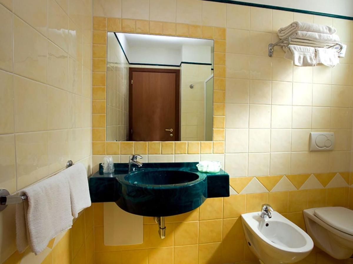 Hotel Arena Rimini Zewnętrze zdjęcie