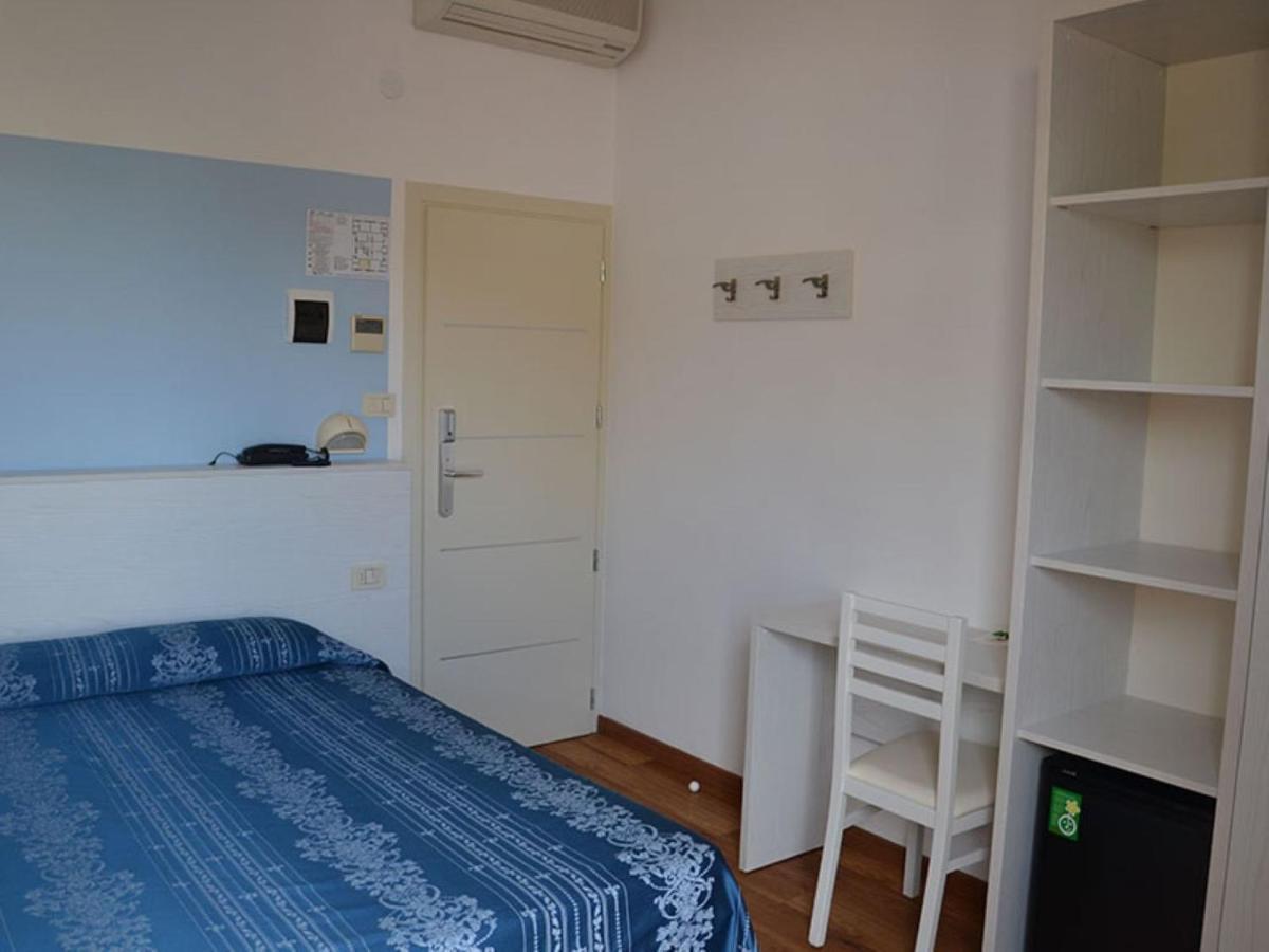 Hotel Arena Rimini Zewnętrze zdjęcie